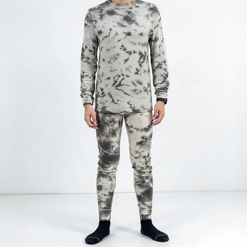 Ensemble de couche de base thermique d'extérieur avec motif chiné et panneaux de jambes profilés